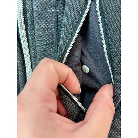 RARE Lululemon Define Ruffles Yogi Dance Jacket Size 6 - Picture 6 of 8